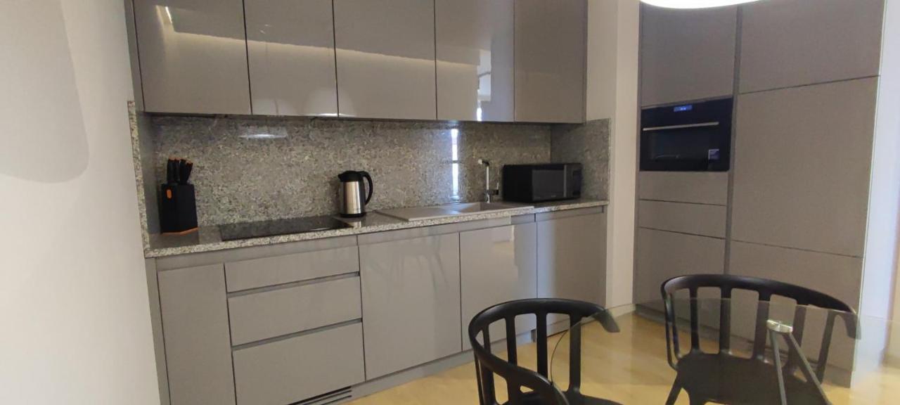 Silver Apartments - Ovo -Justincenter Вроцлав Екстериор снимка
