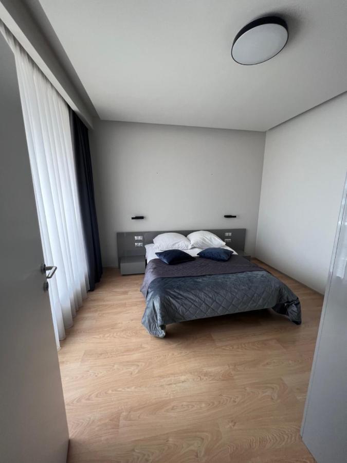 Silver Apartments - Ovo -Justincenter Вроцлав Екстериор снимка